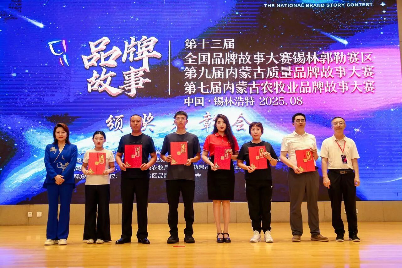 1761640791256024893.jpg ff0e5c777d6d3261cf3f6d70c9197331.jpg